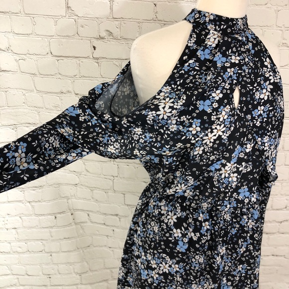 Parker Cold Shoulder Floral Dress Medium NWT - Picture 5 of 8